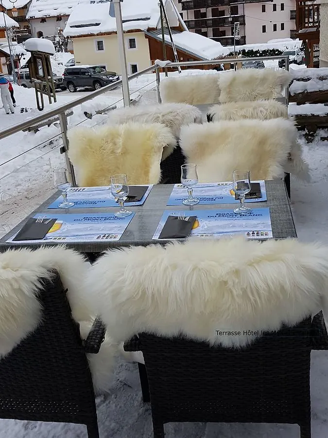 Hôtel-Chalet les Mélèzes Valloire Hotel